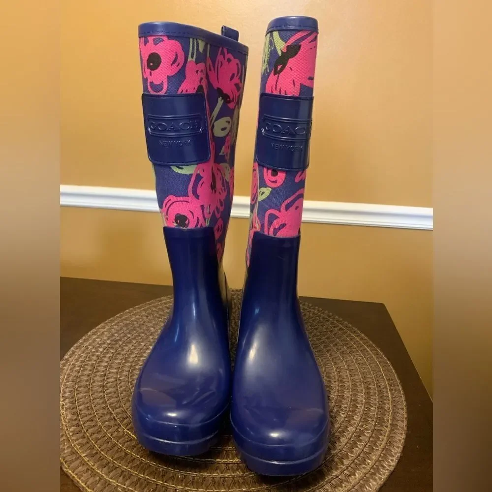 Coach Pearl Rain boots Size 5B Purple